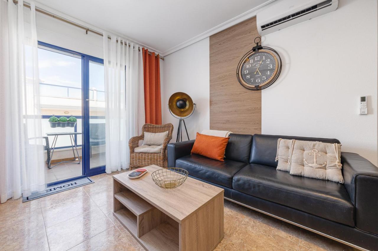 Penthouse Naomi With Two Terraces, Private Solarium, Sea View, Swimming Pool, With Underground Parking, Pets Allowed